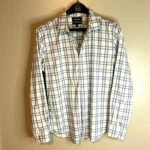 Bonobos Tech Button Down Shirt size large excelente condition. Well kept